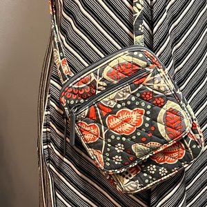 Vera Bradley Quilted Cross Body Hipster Bag Retired “Nomadic Floral” Pattern EUC